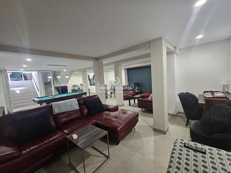 Foto e6b5e8f5-841b-4d29-9a31-50f48cecc37c. Chalet espectacular chalet de lujo en elche de 300 m con piscina muy bien situado en Elche / Elx