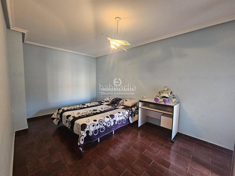 Foto 20d52cc4-d2ff-4150-b890-fc0ebf180c50. Casa espectacular bungalow de lujo de 385 m con patio y sótano muy bien situado en Aspe