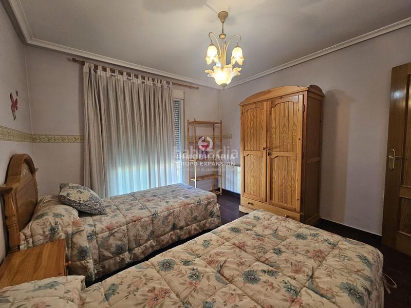Foto 99fd3c79-97b0-45b0-af12-e0857f29e3a3. Casa espectacular bungalow de lujo de 385 m con patio y sótano muy bien situado en Aspe