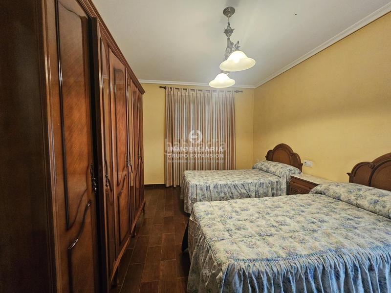 Foto cbd1ff99-81ee-471c-a1aa-f96f7d09d867. Casa espectacular bungalow de lujo de 385 m con patio y sótano muy bien situado en Aspe