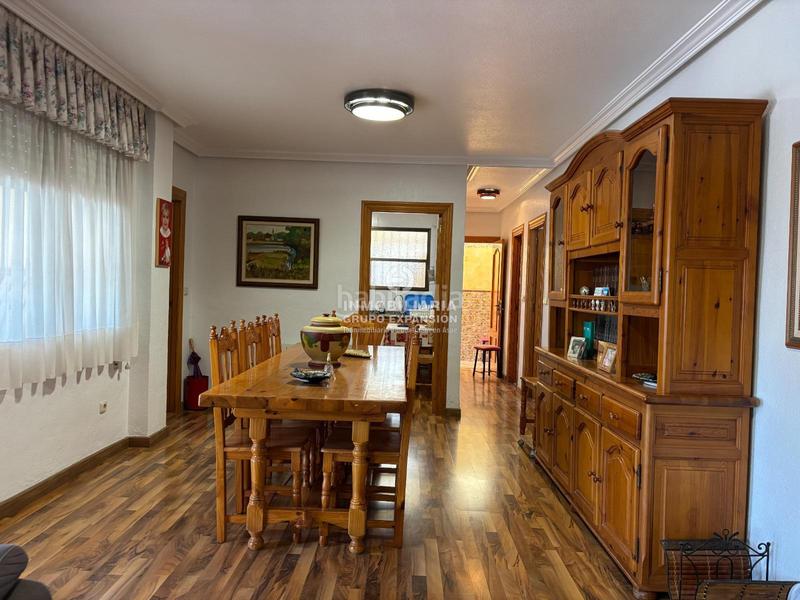 Foto 352f94a4-9be5-47db-af64-8123fe705e38. Xalet amb piscina a Centro Elche / Elx