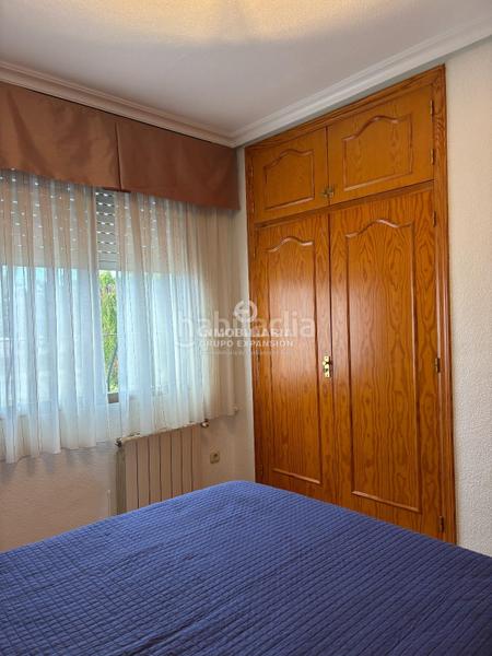 Foto 3eba9dac-7c04-4cde-9962-909ece9a807a. Xalet amb piscina a Centro Elche / Elx