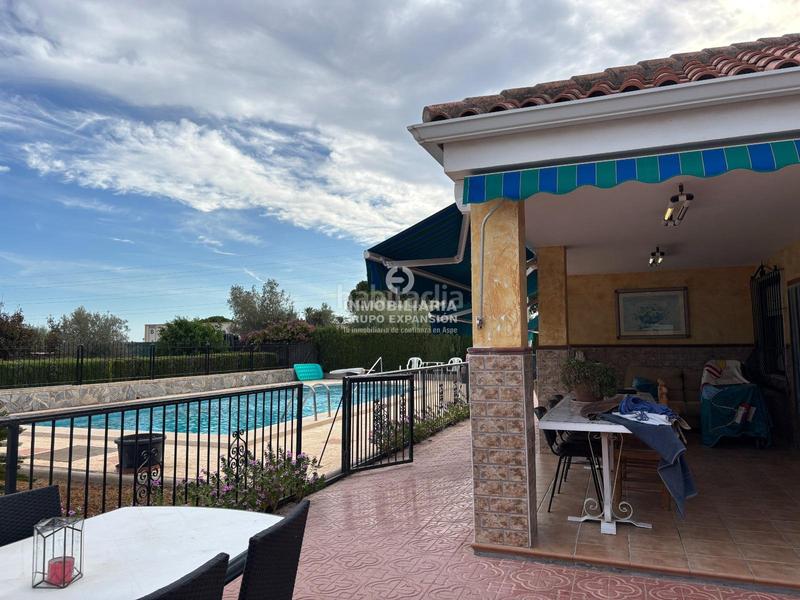 Foto a8d190bb-4e3e-44ca-a424-3307f311d40f. Xalet amb piscina a Centro Elche / Elx