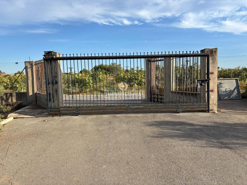 Foto a9e64936-1432-4642-b457-eb5d3c4d13e0. Xalet amb piscina a Centro Elche / Elx