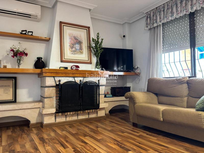 Foto c1adf1b7-e65c-4ee0-88c7-fb4c5820de6f. Xalet amb piscina a Centro Elche / Elx