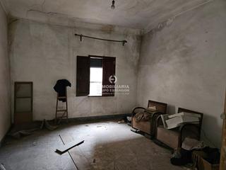 Haus in El Castillo. 2 casas en aspe con entradas independientes de 79 m2 muy bien si