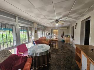 Chalet à El Castillo. Espectacular chalet en aspe de 260 m2 muy bien situado