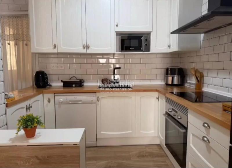 Foto 3c5459d5-f75e-4d67-a871-14fe0c62c225. Pis amb calefacció aparcament a El Castillo Aspe