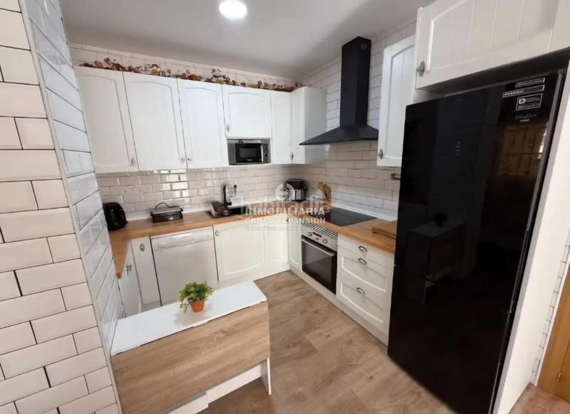 Foto 8d352726-88bd-4c8e-9edf-770f5ea0740a. Pis amb calefacció aparcament a El Castillo Aspe