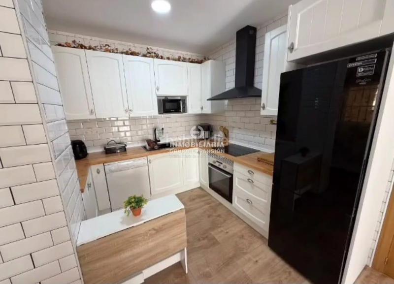 Foto a36365b3-3ef5-462d-85bd-8db64253aaf7. Pis amb calefacció aparcament a El Castillo Aspe