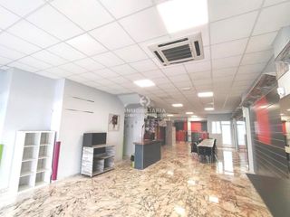 Local Comercial a Monforte del Cid. Espectacular local comercial en monforte del cid de 180 m2 muy b