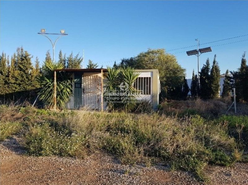 Foto 6f8cdf07-c335-42bd-813e-037e8e2b3469. Finca rústica a Novelda