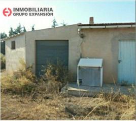 Finca rústica a Novelda. Casa de campo en novelda con terreno de 10.000 metros