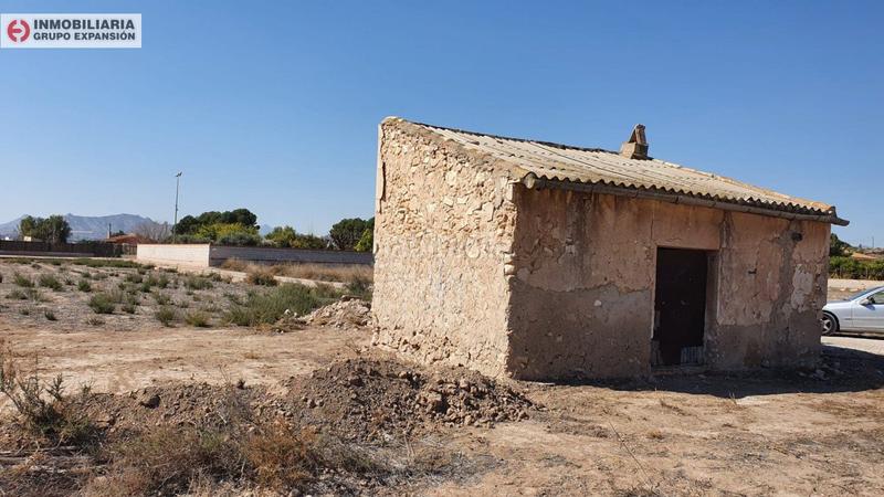 Foto 0972f11c-1d34-47cf-9de6-61e9cc4a362c. Chalet in Novelda