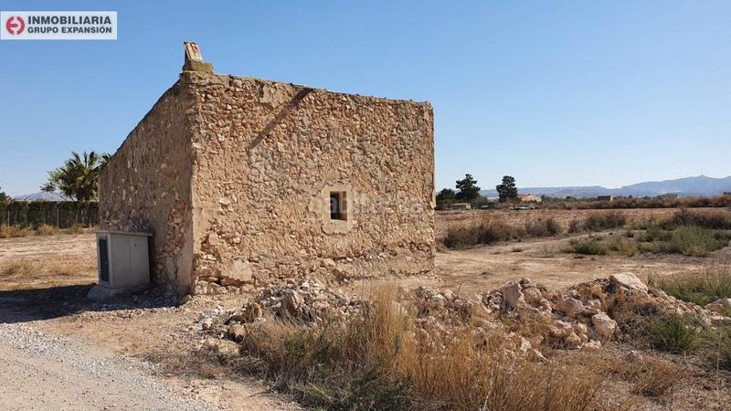 Foto 32485278-b212-4665-8446-a613fba80beb. Chalet in Novelda