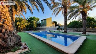 Xalet a Pedanías Oeste. Chalet en aspe con piscina y nave de 500 metros