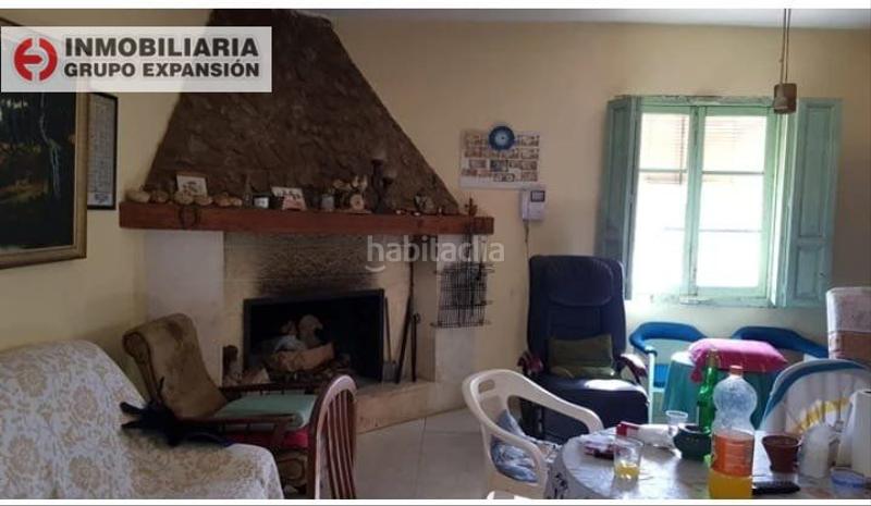 Foto 8607e11d-b16c-494d-b99f-57e74257a4cb. Chalet  en la romana muy bien situado en Romana (la)