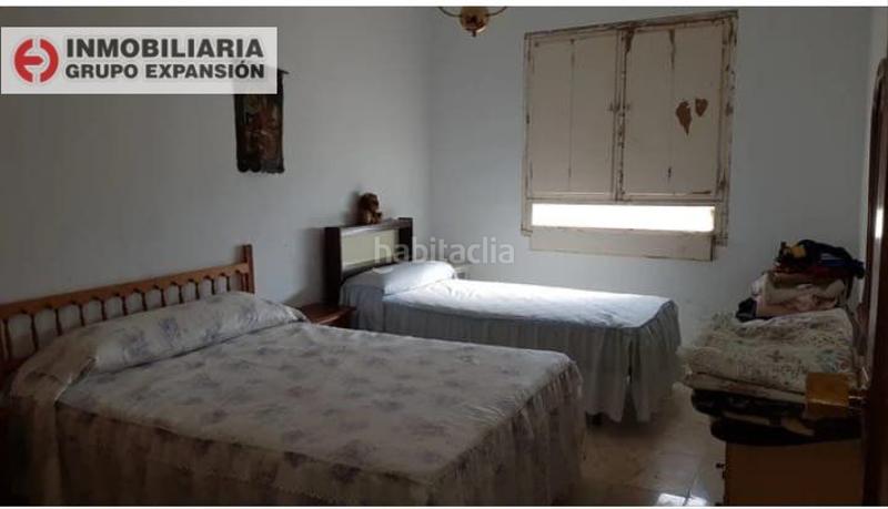 Foto db0c3e77-0e56-4b01-beb5-3f6ca55a55c7. Chalet  en la romana muy bien situado en Romana (la)