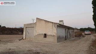 Xalet a Pedanías Oeste. Casa de campo en aspe con terreno de 12.000 metros