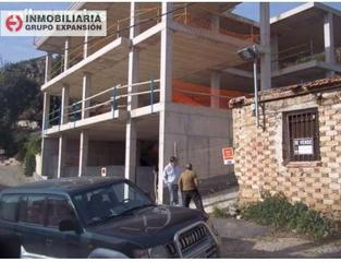 Terreno residencial en Alcalá de los Gazules. Solar urbano de 300 m2 en el esparragal, murcia