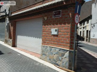 Locale commerciale in La Serranica-Sagrado Corazón. Local de 60 metros en aspe  solar urbano zona centro
