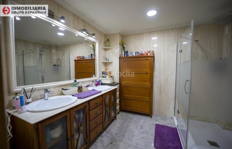 Foto cf26a7e8-aeff-4740-9949-1eb9c8393537. Casa amb calefacció aparcament a El Castillo Aspe