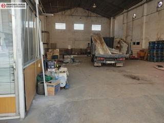 Bâtiment à usage industriel à Novelda. Nave en novelda de 350 metros muy bien situado