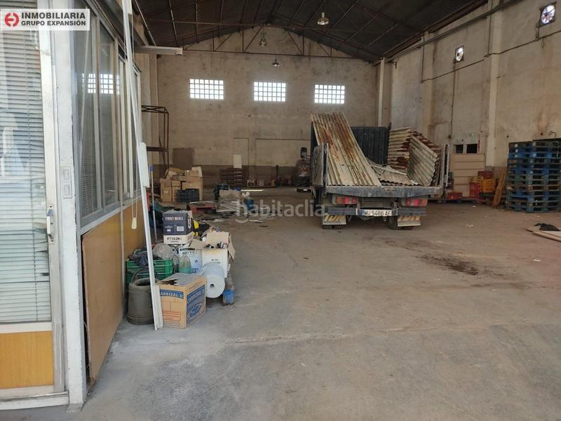 Foto 926d0874-b00c-4339-b168-ee0faef18815. Fabrikhalle in Novelda