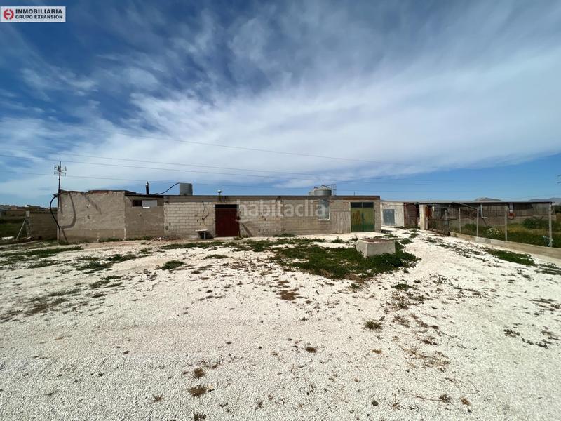 Foto 25854e4c-c169-4288-be53-67e119e65344. Bâtiment à usage industriel dans El Castillo Aspe