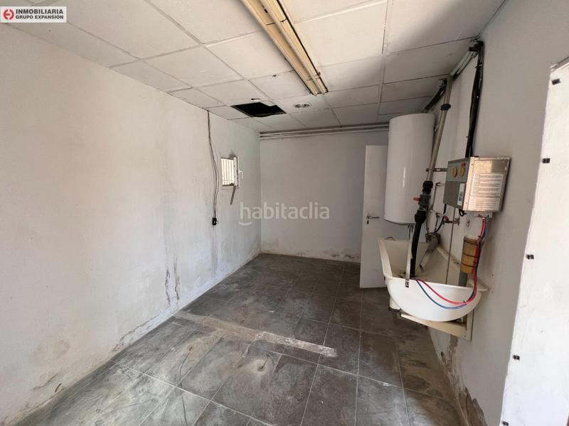 Foto e5f245c9-3bd3-4179-a92a-4ae555de0164. Bâtiment à usage industriel dans El Castillo Aspe