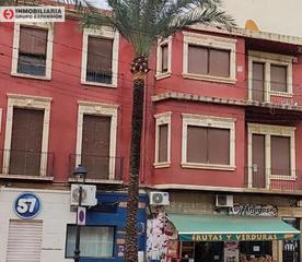 Edifici a El Castillo. Edificio en aspe de 647 metros con 2 locales  zona centro