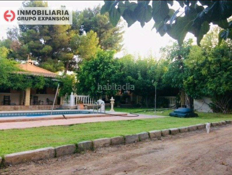 Foto 24f3834b-ab61-42ce-bba4-1a45aae56791. Chalet  de lujo con piscina y barbacoa en El Castillo Aspe