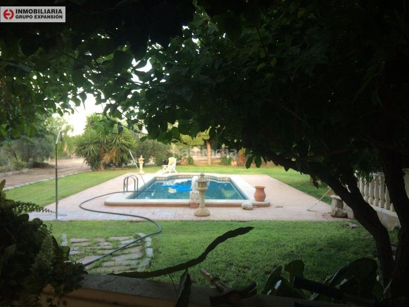 Foto b5484895-b720-4fe2-9c89-75638006589a. Chalet  de lujo con piscina y barbacoa en El Castillo Aspe