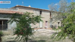 Xalet a Pedanías Oeste. Chalet en monovar de 570 metros muy bien situado