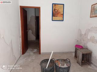 Casa a El Castillo. Gran casa en aspe de 288 metros en zona centro para reformar