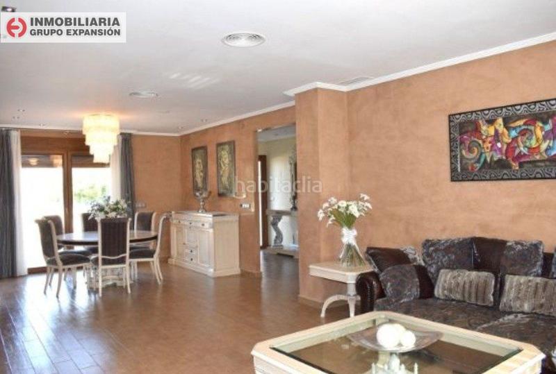 Foto 76e52263-2d66-4422-ad4e-66a6e378ef43. Chalet avec chauffage parking piscine dans El Castillo Aspe