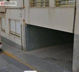 Aparcament cotxe a El Castillo. Plaza de garaje doble aspe muy bien situada
