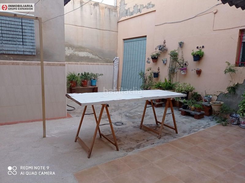 Foto 0f1fe9e8-4761-4c4c-bd8a-23c09bcbbd1d. Xalet amb piscina a Novelda
