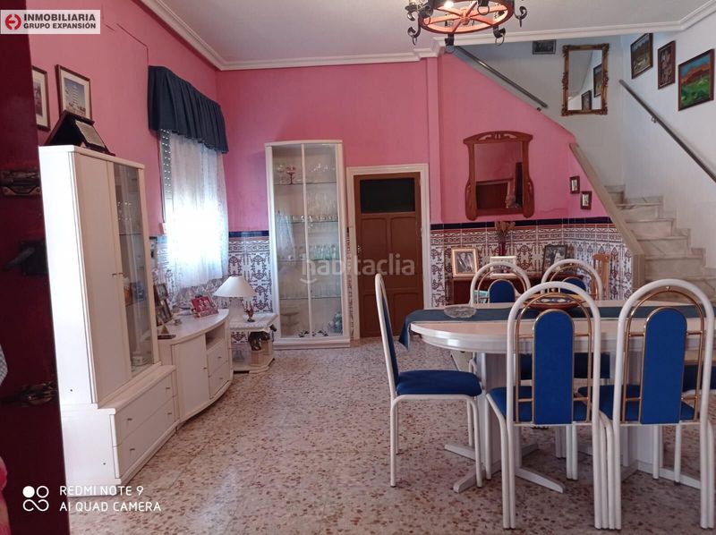 Foto 40701695-3c7b-413b-8a41-2dfd69f051a7. Xalet amb piscina a Novelda