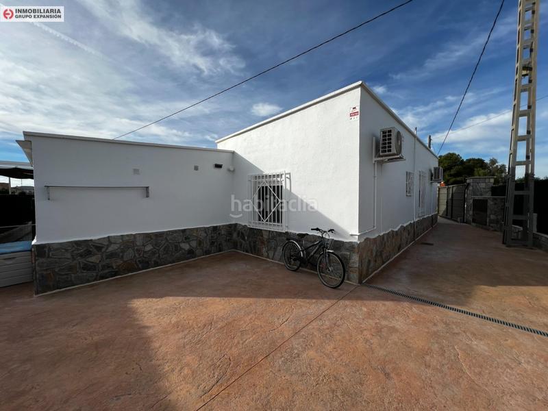 Foto 80d2dd39-85cd-4f6d-b3bb-de22a32b7afc. Chalet espectacular chalet de lujo con piscina en Aspe