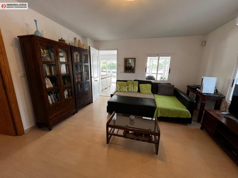 Foto f1699521-bc4f-4c58-9685-82cac217ef44. Chalet espectacular chalet de lujo con piscina en Aspe