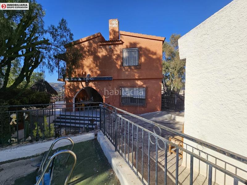 Foto f44dbdb3-5272-4646-a59c-a0931b19e22c. Xalet amb calefacció piscina a Centro Elche / Elx