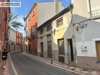 Casa a El Castillo. Casa tipo almacén en aspe de 300 metros muy bien situado  zona c
