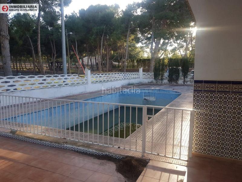 Foto 33cff6a5-face-437c-bfa9-5b7e6d97b7cf. Xalet amb piscina a El Castillo Aspe