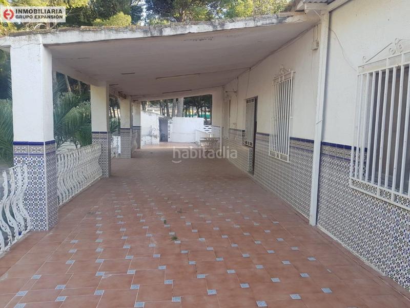 Foto 3ed38ab5-98d4-4691-932b-683c9c4165eb. Xalet amb piscina a El Castillo Aspe