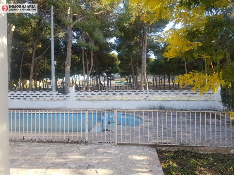 Foto 5470478e-388f-41ef-ad9a-693c0a3ec3ff. Xalet amb piscina a El Castillo Aspe