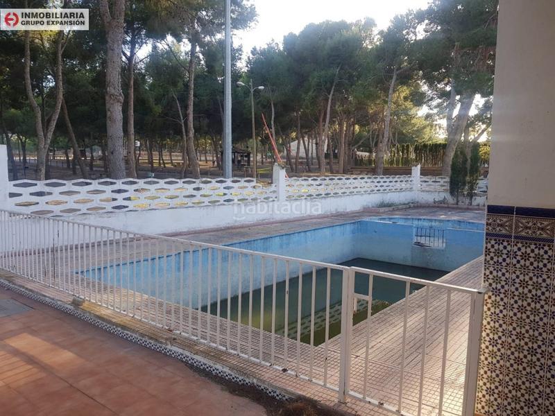 Foto 75171472-b6b5-465e-a840-577f6e8ef4d3. Xalet amb piscina a El Castillo Aspe