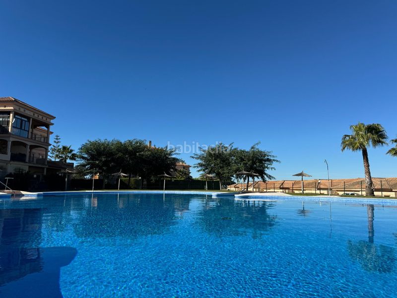 Foto c47169ea-9a32-4416-a999-18845c67ea38. Pis amb calefacció aparcament piscina a Martín Miguel Sanlúcar de Barrameda