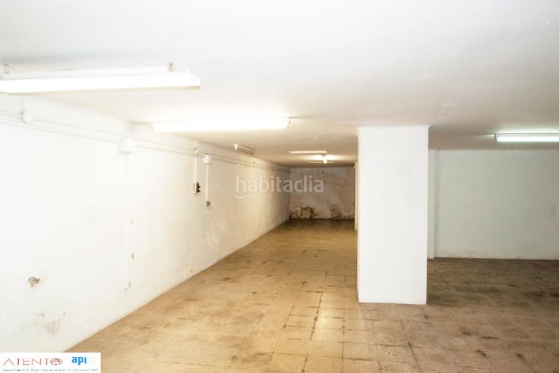 Foto ce4ed718-0fc0-4e0d-9a97-7cf4dfa4dfd0. Local comercial  en Llefià Badalona