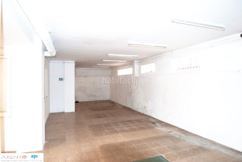 Foto dfdcc163-4d16-4b77-ba5f-a51570f2886b. Local comercial  en Llefià Badalona